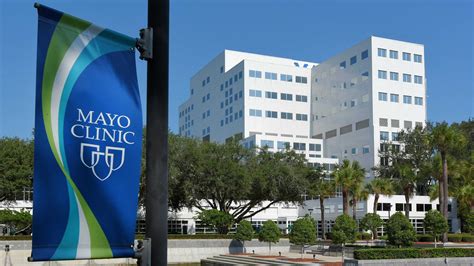 Mayo Clinic reaches capacity in COVID-19 surge, to launch surge plan