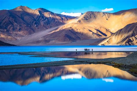 650+ Beautiful Pangong Lake Leh Ladakh Jammu And Kashmir India Stock ...