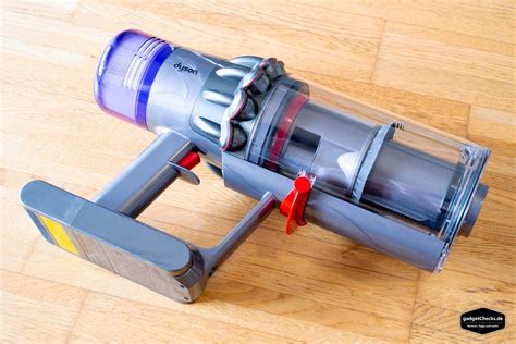 Review: Dyson V11 Absolute - Akku-Staubsauger mit Auto-Boost ...