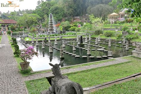 This site will be included as a stop in any tour of the Karangasem area ...