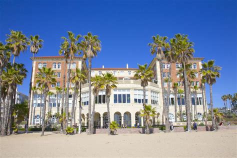 Los Angeles Beach Hotels - Best Places on the Sand