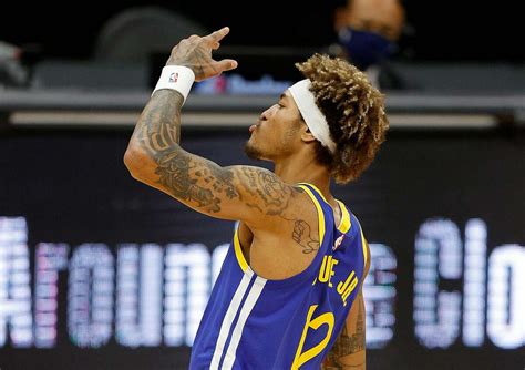 Report: Warriors' Kelly Oubre Jr. still in 'significant pain ...