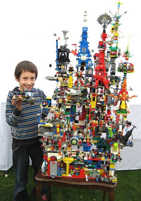 This kid is awesome! | Architecture | Lego, Minifigures lego et ...