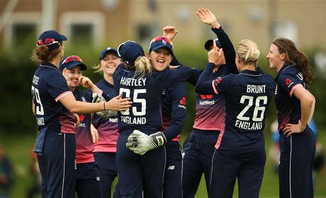 England Women's cricket team to resume training amidst lockdown