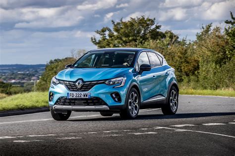 Renault Captur E-Tech plug-in hybrid 2020 UK review | Autocar