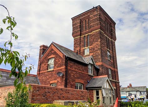 Penwortham Water Tower, Preston | The Penwortham Water Tower… | Flickr