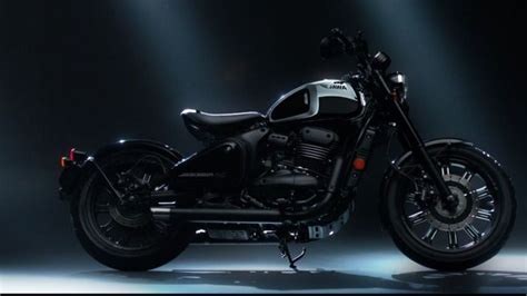 New Jawa 42 Bobber Black Mirror launched in India at Rs. 2.25 lakh | Mint