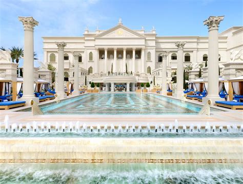 caesars palace Las Vegas2LUXURY2.COM