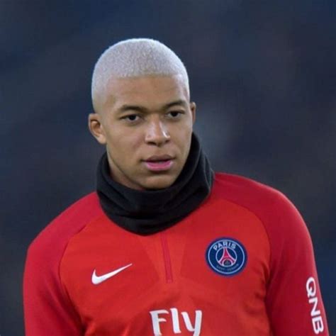 Mbappe Hairstyle - 10 most stylish Footballers of 2019 - Fashion ...