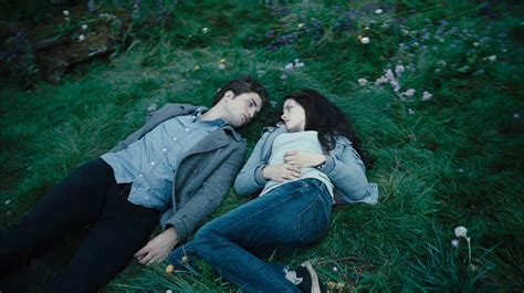 Bella/Edward Twilight trailer 3 HQ - Edward and Bella Image (2556256 ...