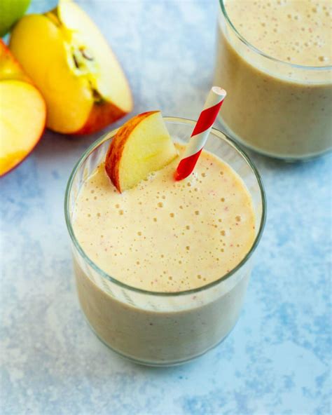 Apple Smoothie – A Couple Cooks