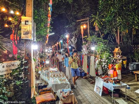 Chiang Mai Friday Night Market (Kad Kongkao Walking Street) - CK Travels