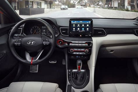 Hyundai Veloster 2024 Images - View complete Interior-Exterior Pictures ...