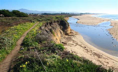 Elmar Beach at Half Moon Bay State Beach in Half Moon Bay, CA ...