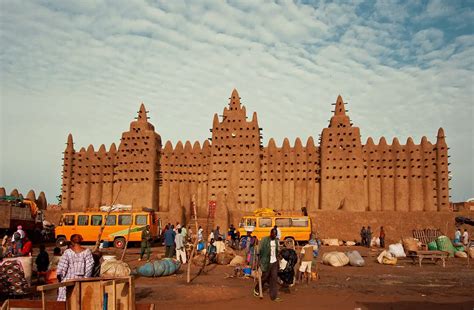 Great Mosque of Djenne (Djenné) - world's largest adobe building ...