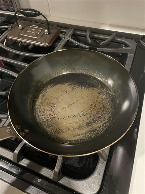 Made In frying pan seasoning looks stripped despite 5+ new coatings : r ...