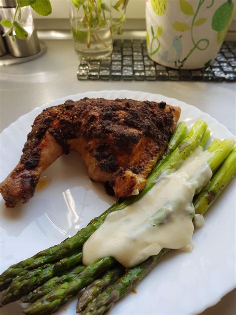 [Homemade] Chicken, Asparagus, Cheese sauce. : r/food