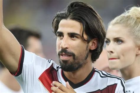 Manchester United transfer gossip: Khedira targeted - Manchester ...