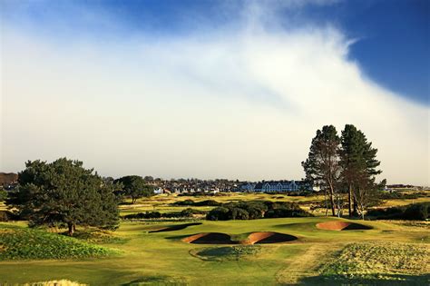 An Introduction to Scotland's Carnoustie Golf Links