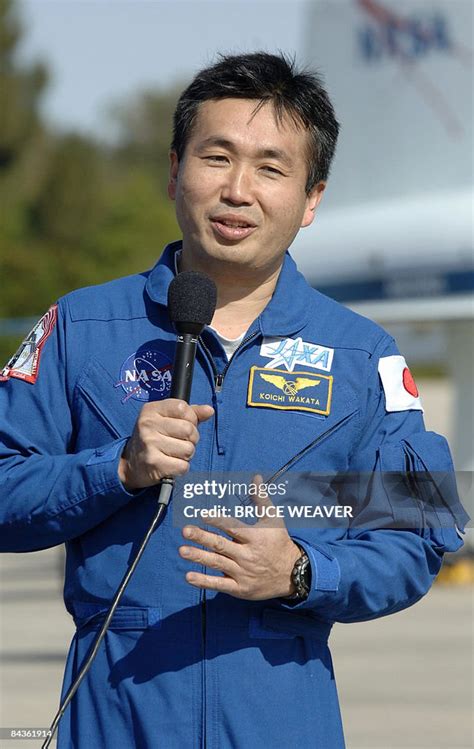 US space shuttle Discovery crew member Japanese Mission Specialist ...