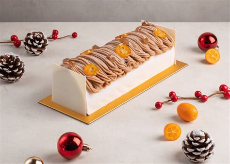 13 stunning Christmas log cakes in Singapore for 2023 | Honeycombers