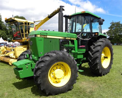 Journey from peat to silage: Classic John Deere gets new lease of life ...