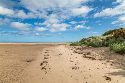 Seahouses walk - Bamburgh Castle - Farne Islands - Northumberland walk