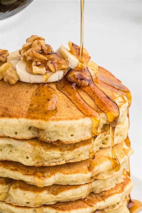 Banana Nut Pancakes • Pancake Recipes