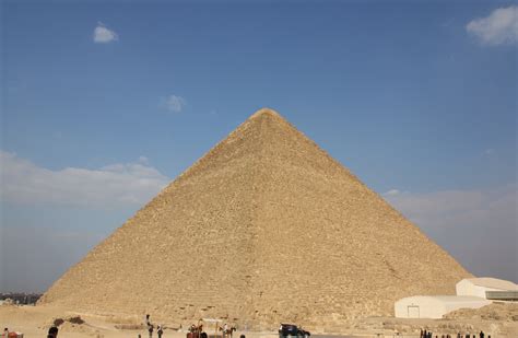 File:Great Pyramid of Giza 2010.jpg