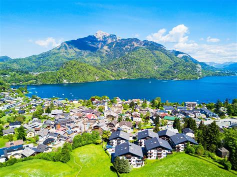 Austrian Lakes and Salzburg Full Day Private Tour