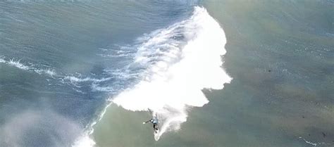 Surfing Del Mar 11th Street Reef Breaks - Go Surfing SD!