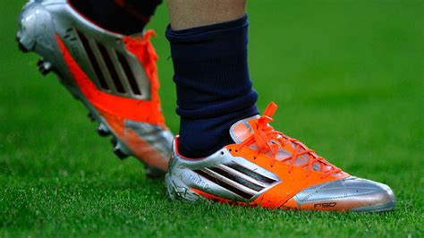 Lionel Messi's boots - a history of the Barcelona & Argentina star's ...