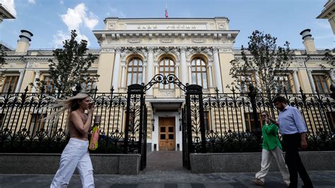 Russia Tries to Bolster Ruble as Inflation Adds to Economic Woes - The ...