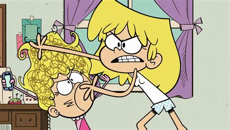 Image - S2E17B Lola and Lori fighting over the phone.png | The Loud ...