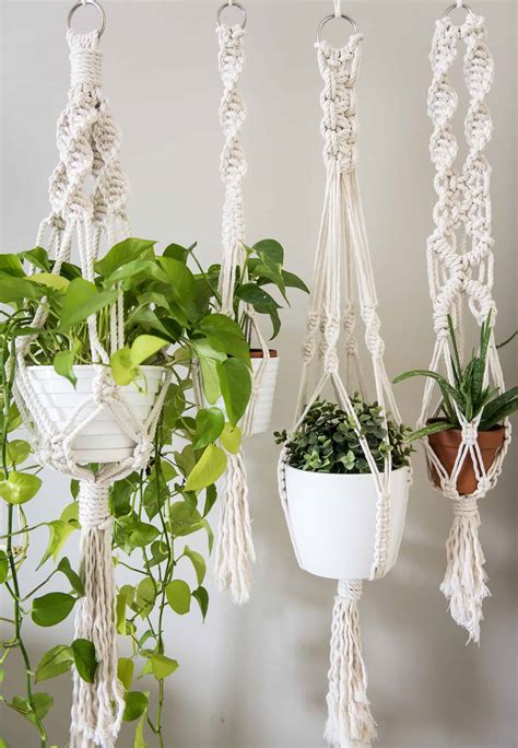 LEARN THREE BASIC MACRAME KNOTS TO CREATE YOUR WALL HANGING