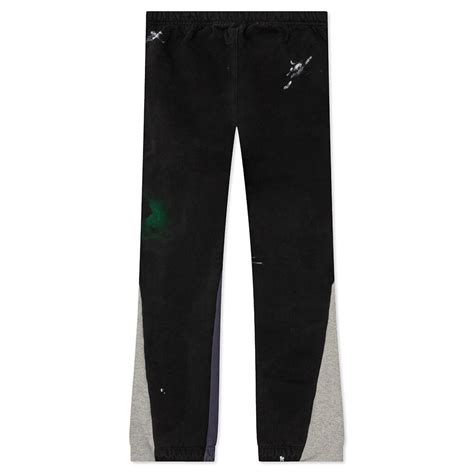 Logo Flare Sweatpants - Washed Black – Feature