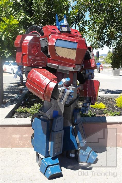 Optimus prime suit made out of CARDBOARD. Props to the guy/girl who ...