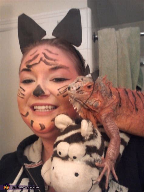 Tiger Iguana Costume | No-Sew DIY Costumes