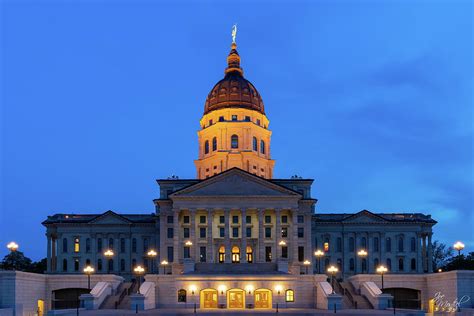 Kansas State Capitol Building Photograph by Joe Montiel - Pixels