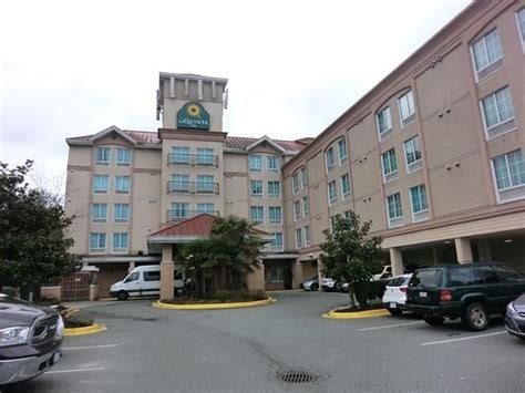 LA QUINTA INN BY WYNDHAM VANCOUVER AIRPORT - Updated 2022 (Richmond ...