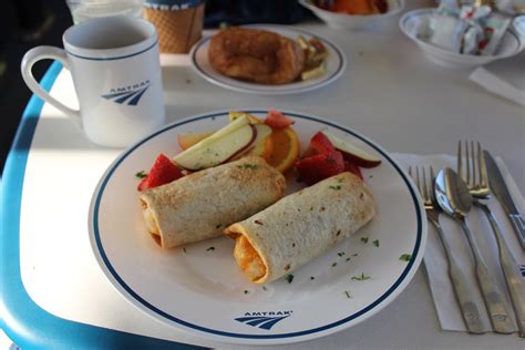 End Of An Era: The Amtrak Dining Car - Live and Let's Fly