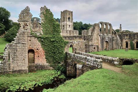 The most romantic ruins in the UK | House & Garden