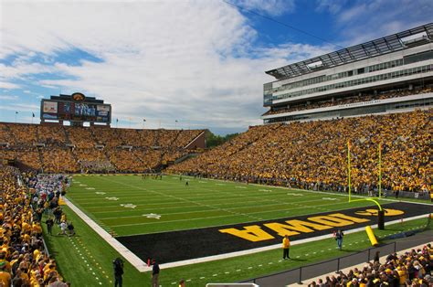 Iowa Football Stadium - Kinnick Stadium - Big Ten Football Online