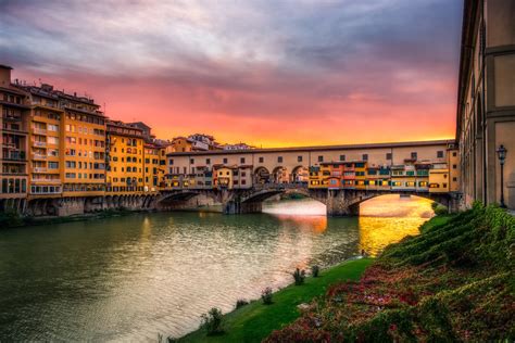 Ponte Vecchio Sunset - Florence, Italy | Our first night in … | Flickr