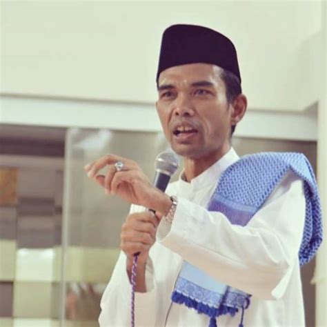 Kumpulan Foto Ustadz Abdul Somad Lc MA Terbaru Lengkap - FiqihMuslim.com