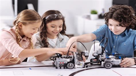 Robotics for Kids: Easy Projects and Fun Activities - BrightChamps Blog