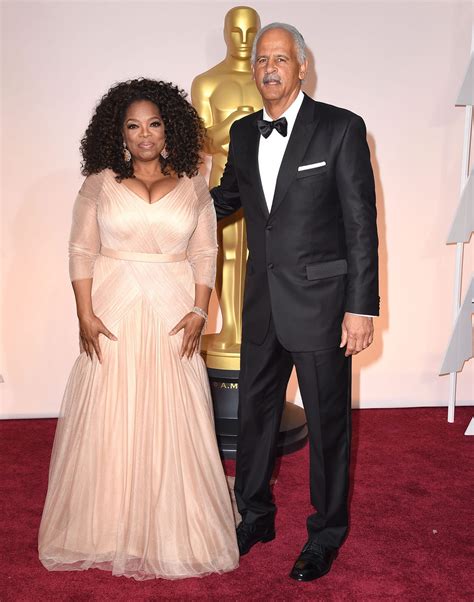 Oprah Winfrey and her husband poss in the Oscar 2015 red carpet ...