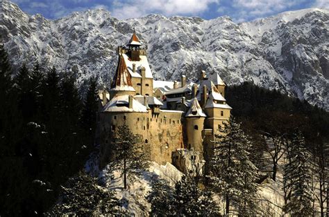 Nearly half a million foreign tourists come to visit Dracula’s castle ...