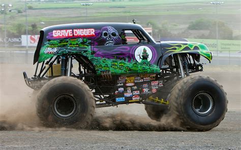 Here are 9 Reasons Why Grave Digger Is the OG Monster Truck