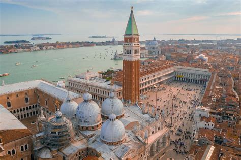 Venice Travel Guide | What to do in Venice | Rough Guides